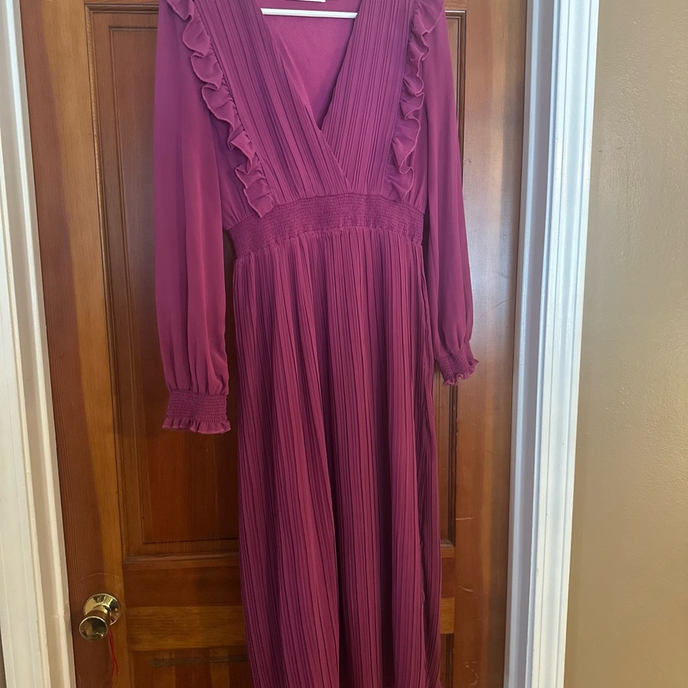 Elegant Ruffled Long Sleeve Dress